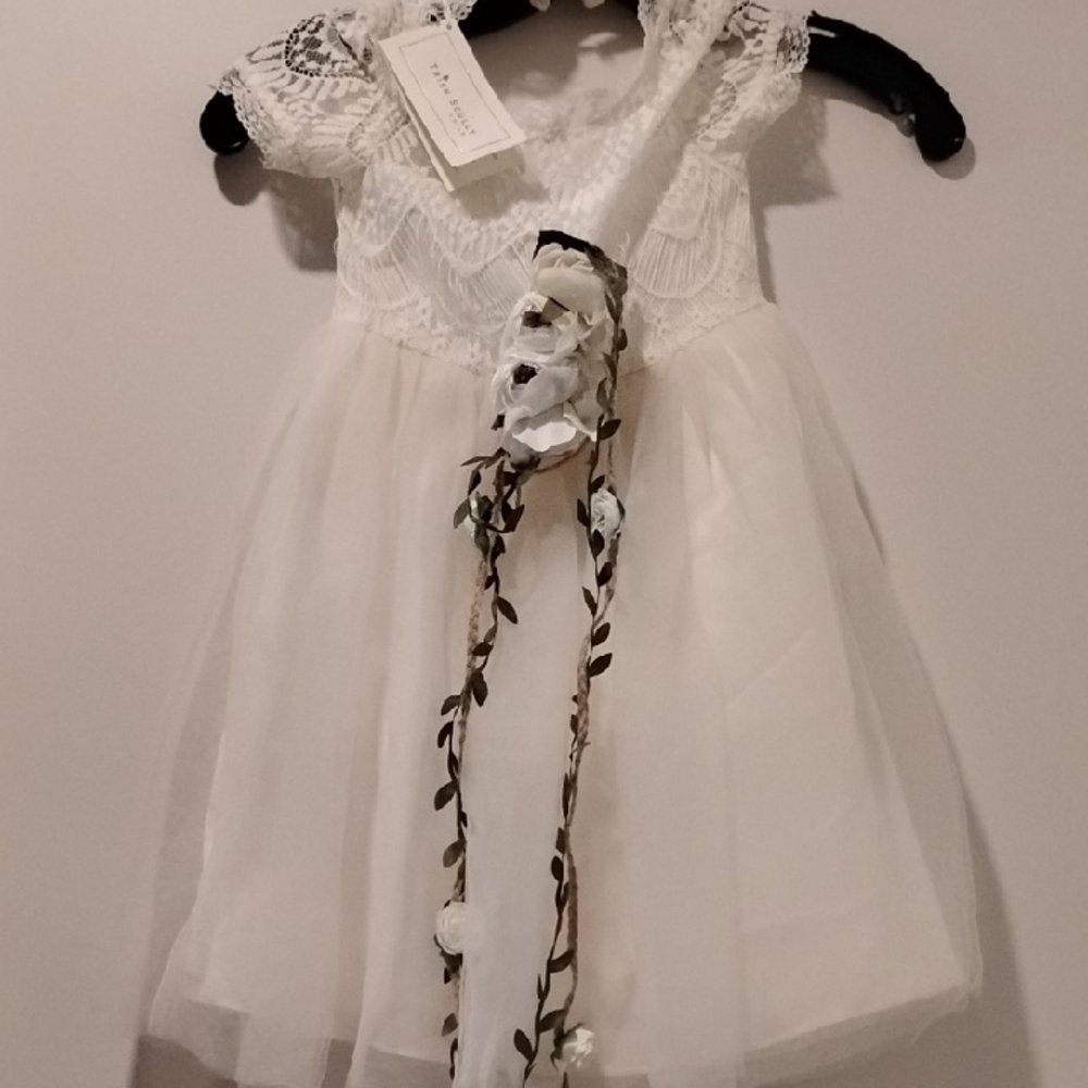 Trish Scully Child White Lace Dress